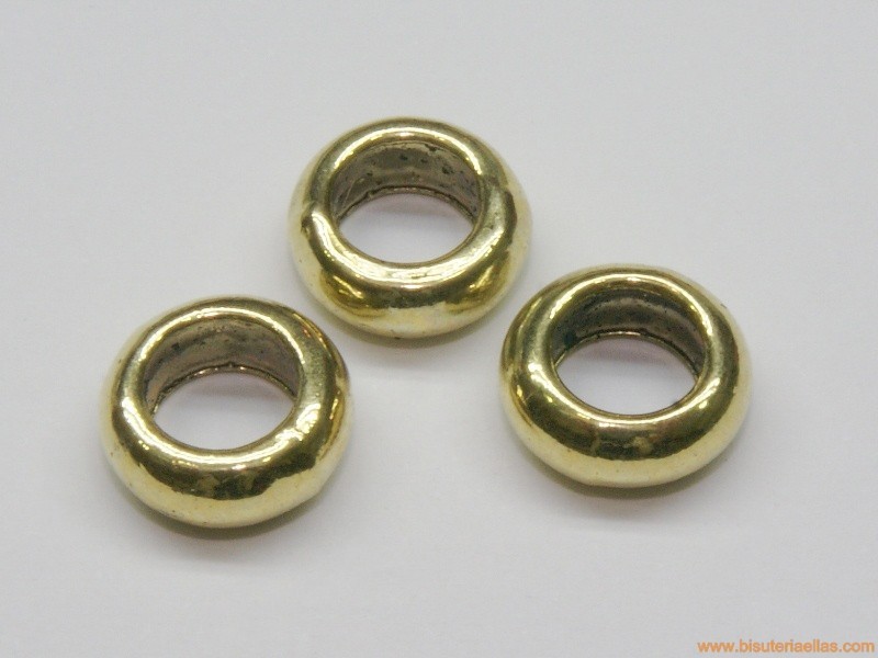 Separador Ø17mm paso 7mm dorado