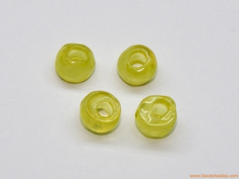 Donut irregular de resina 7mm paso 2,5mm pistacho