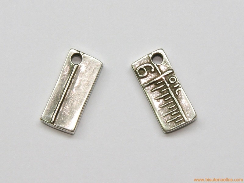 Charm zamak regla 18mm baño plata