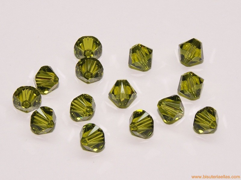 Tupí 6mm Swarovski olivine