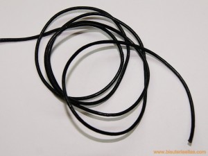 Cordón cuero 2,5mm negro