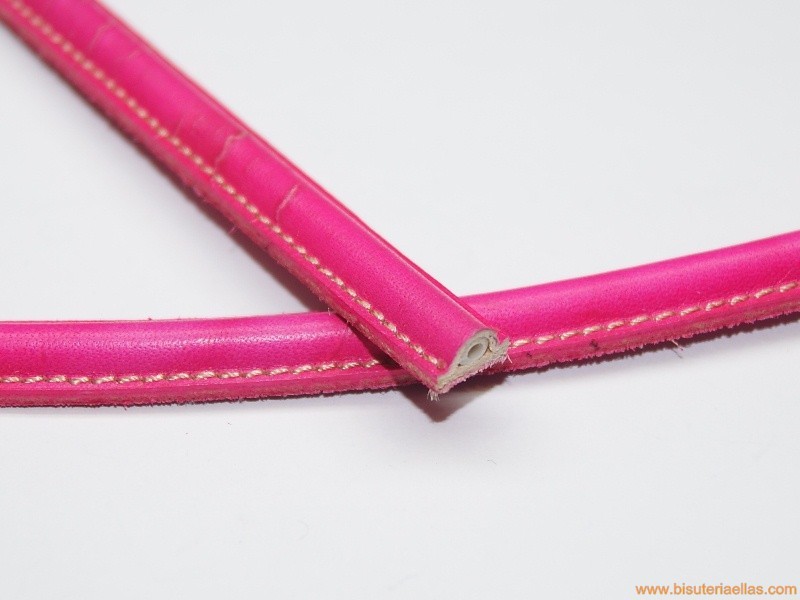 Cuero media caña 10x5mm fucsia