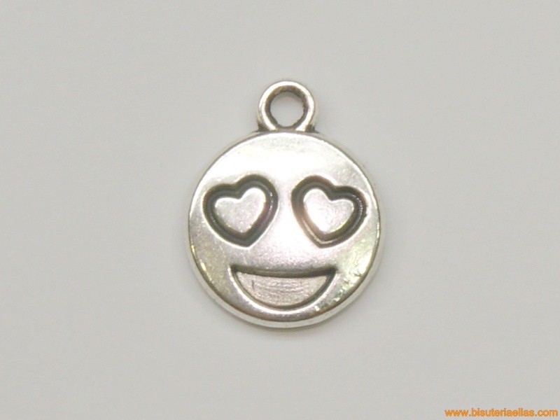 Charm emoticono 12mm enamorado