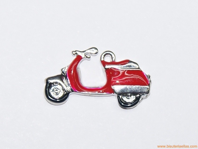 Charm vespa esmalte roja 23mm