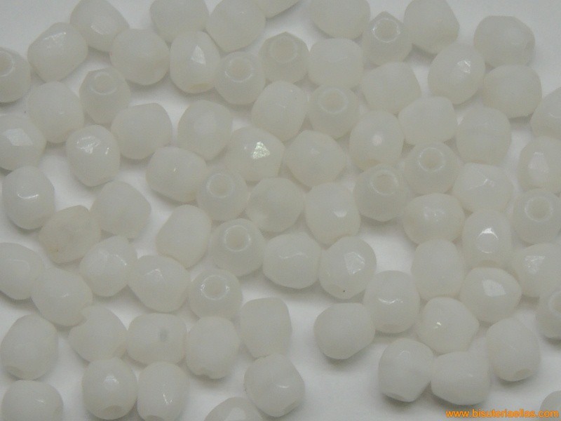 Bola facetada 3mm blanco tiza