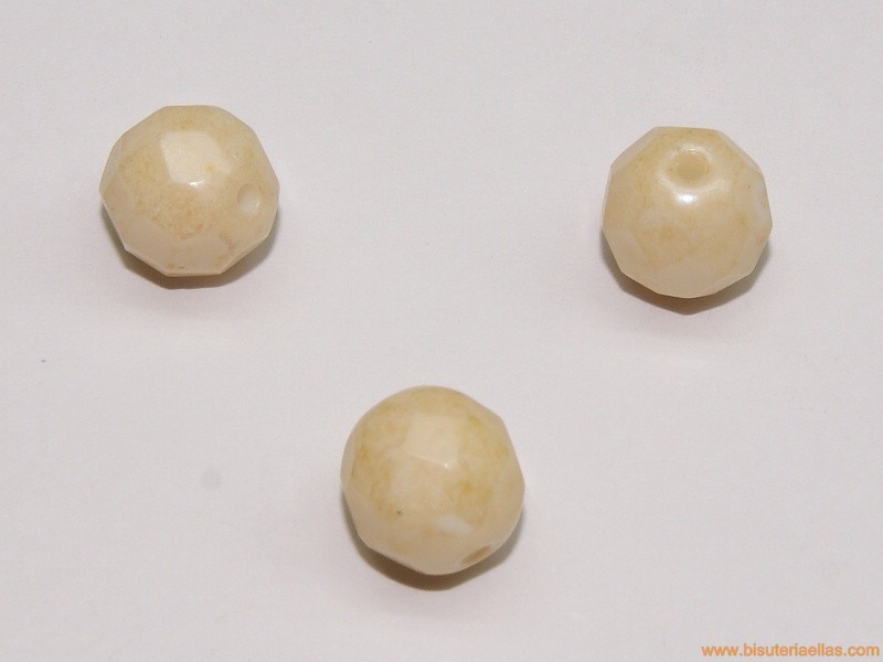 Bola facetada 8mm crema